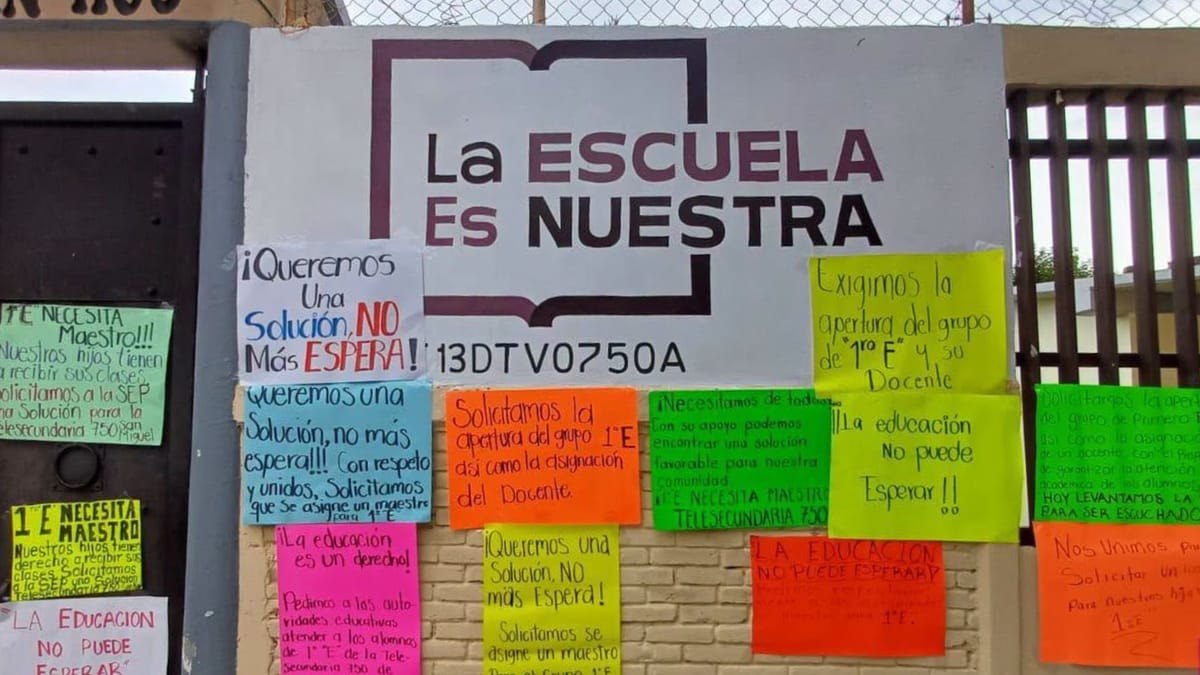 Padres de familia exigen maestro y apertura de nuevo grupo en telesecundaria de Ixmiquilpan Post feature image