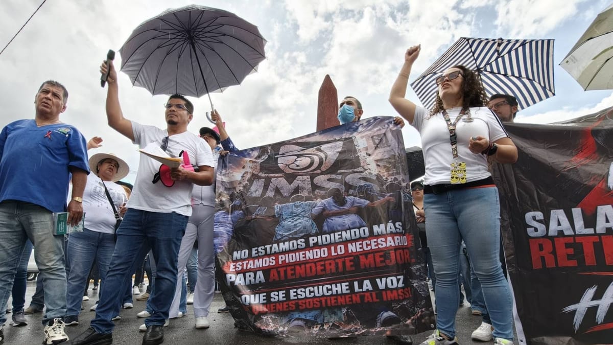 Trabajadores del IMSS en Hidalgo protestan por mejores condiciones laborales y pensiones Post feature image