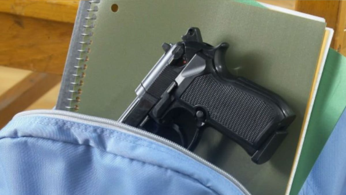 Localizan arma calibre .22 entre pertenencias de estudiante de 13 años en secundaria de Huasca Post feature image