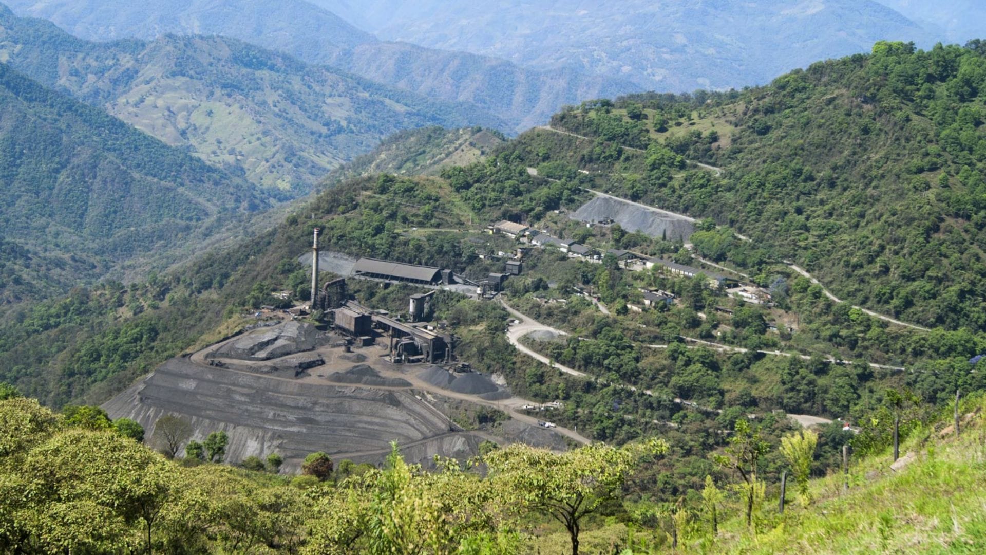 Minera Autlán deberá cumplir medidas ambientales para mantener ampliación de operaciones en Molango hasta 2078