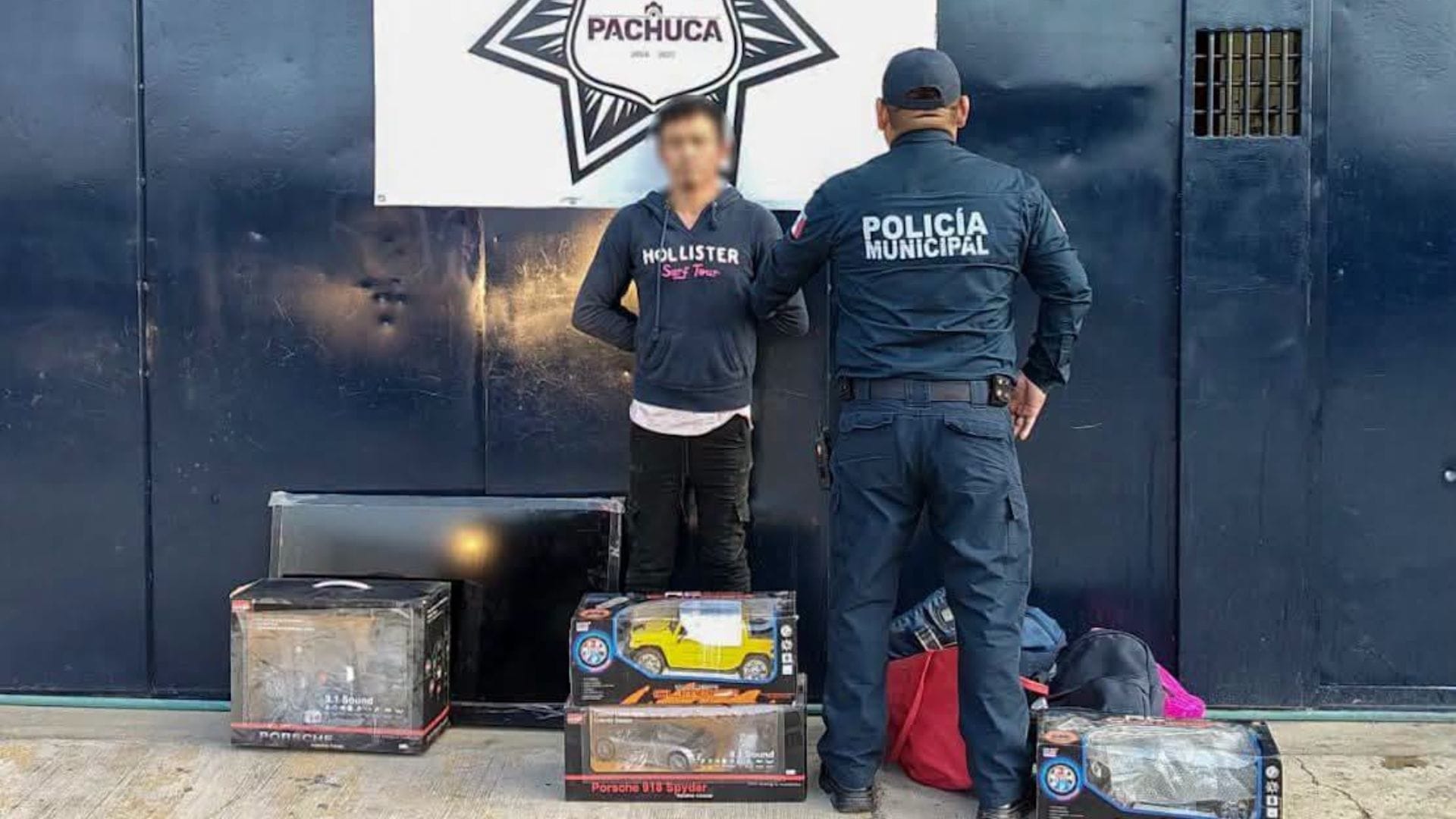 Detienen a hombre por presunto robo a casa habitación en la colonia Santa Julia de Pachuca