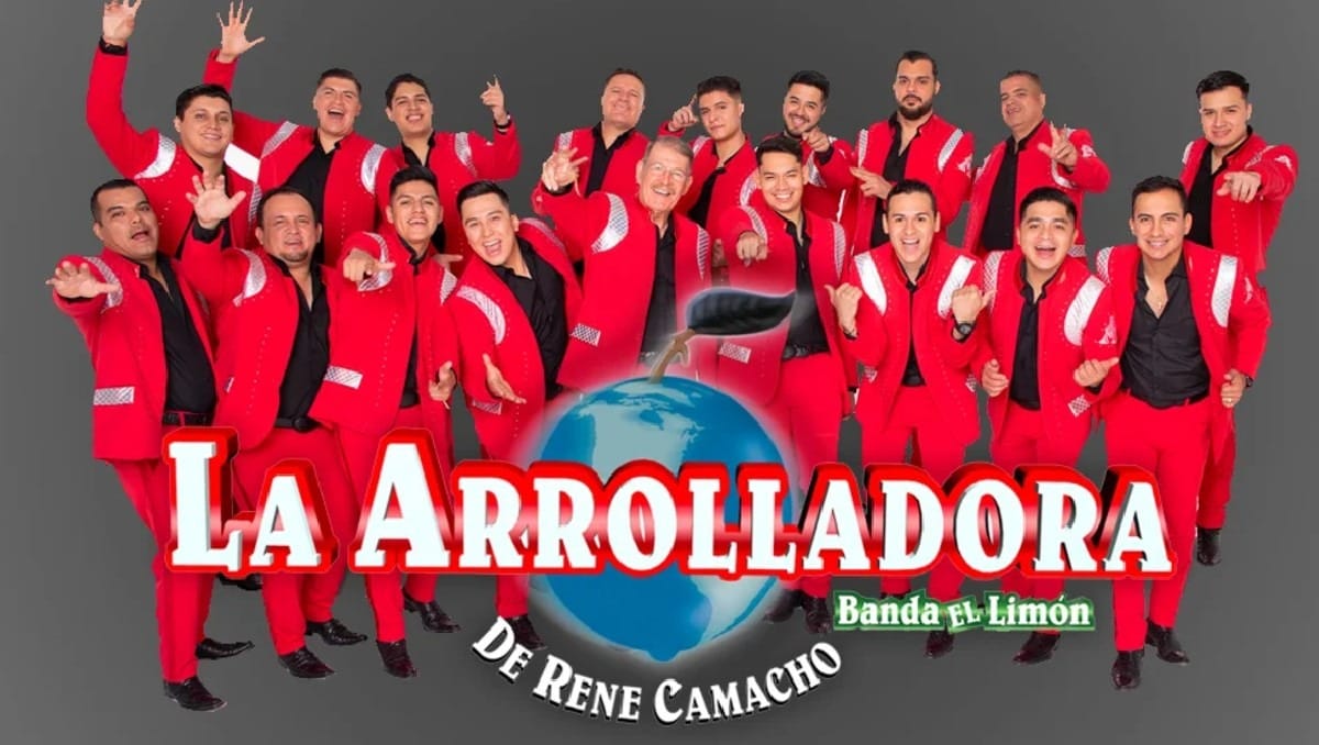 Una cartulina se vuelve viral en concierto de la Arrolladora