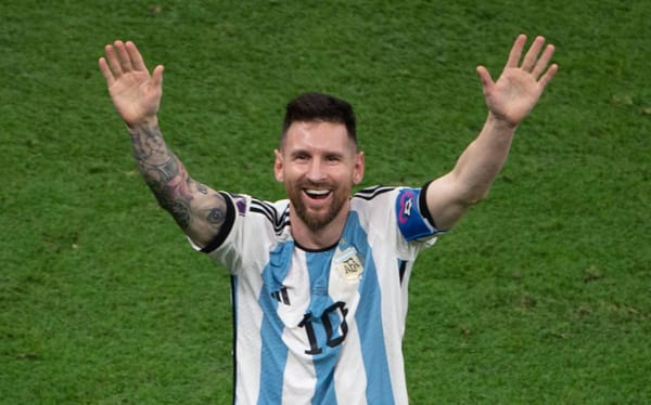Messi vs BTS ¿Quién da más?