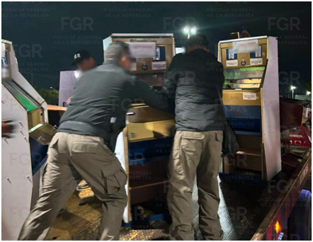 FGR cateó local en Pachuca y aseguró máquinas tragamonedas operadas sin permisos