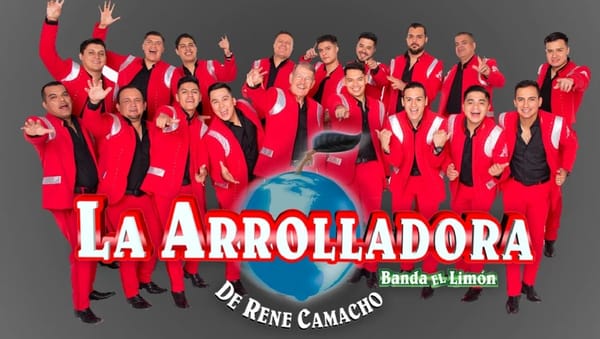 Una cartulina se vuelve viral en concierto de la Arrolladora