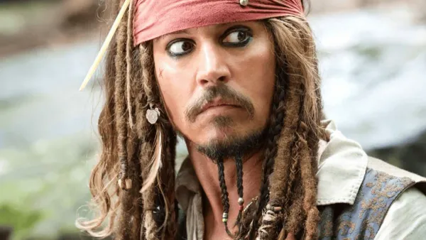 ¡Regresa Jack Sparrow! Johnny Depp negocia volver a Piratas del Caribe