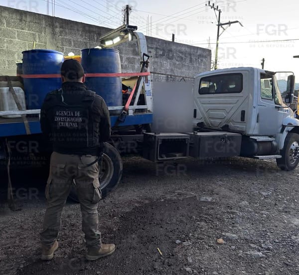 FGR asegura mil 500 litros de hidrocarburo durante cateo en Tenango de Doria