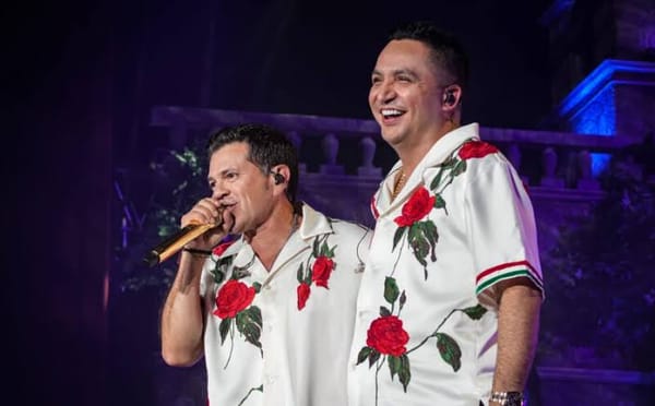Jorge Medina y Josi Cuen conquistan el Auditorio Nacional