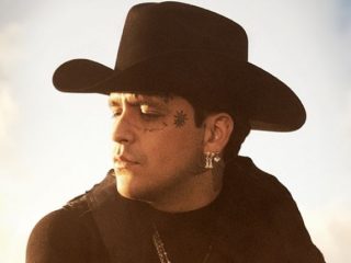 Christian Nodal se habría burlado de incidente de Belinda