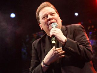 Coque Muñiz es hospitalizado de emergencia; cantante se encuentra en terapia intermedia